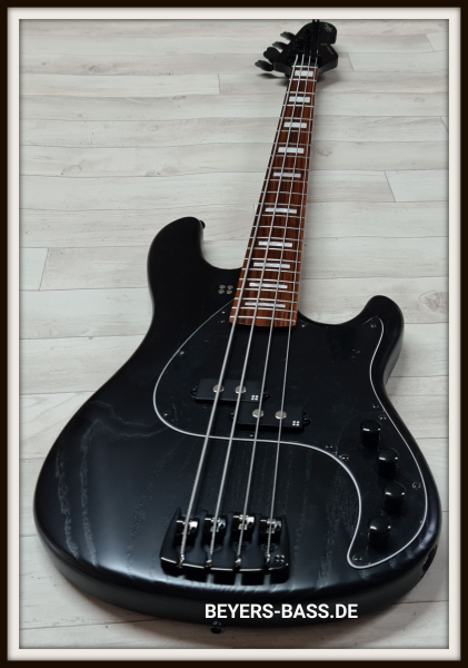 Sandberg California II VS4 Custom 3-EQ, Open Pore Black
